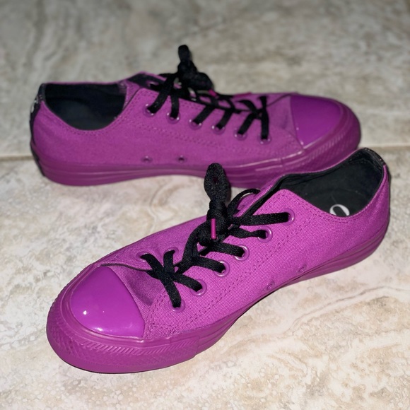 Converse Women's Bold Violet Sneakers - Picture 6 of 14